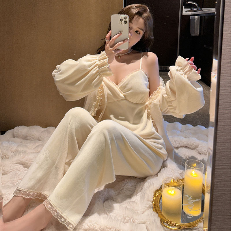 带胸垫海岛绒睡衣女秋冬季珊瑚绒加厚加绒三件套高级感家居服冬天