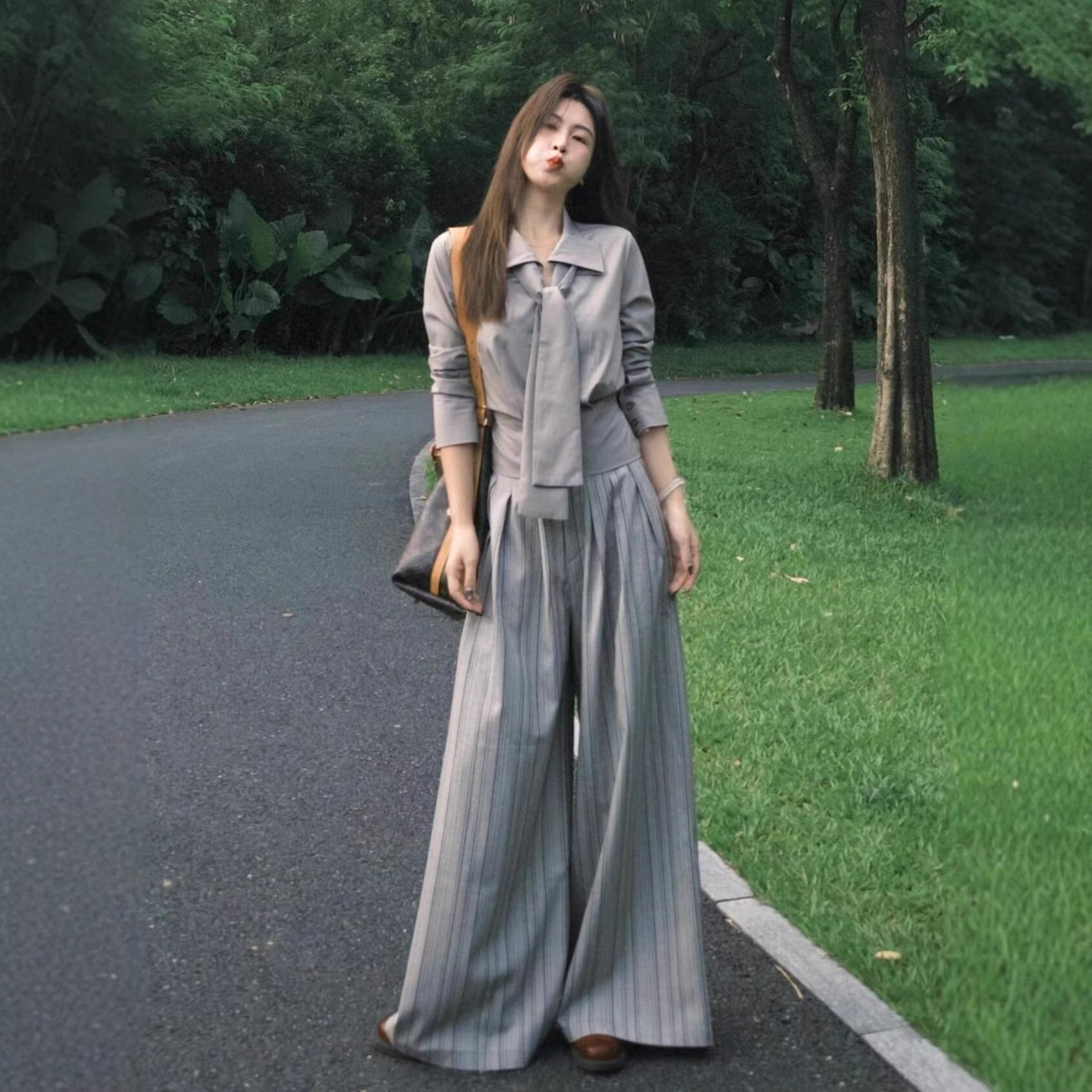 休闲运动套装女春秋季日常通勤时尚韩版宽松显瘦长袖阔腿裤两件套