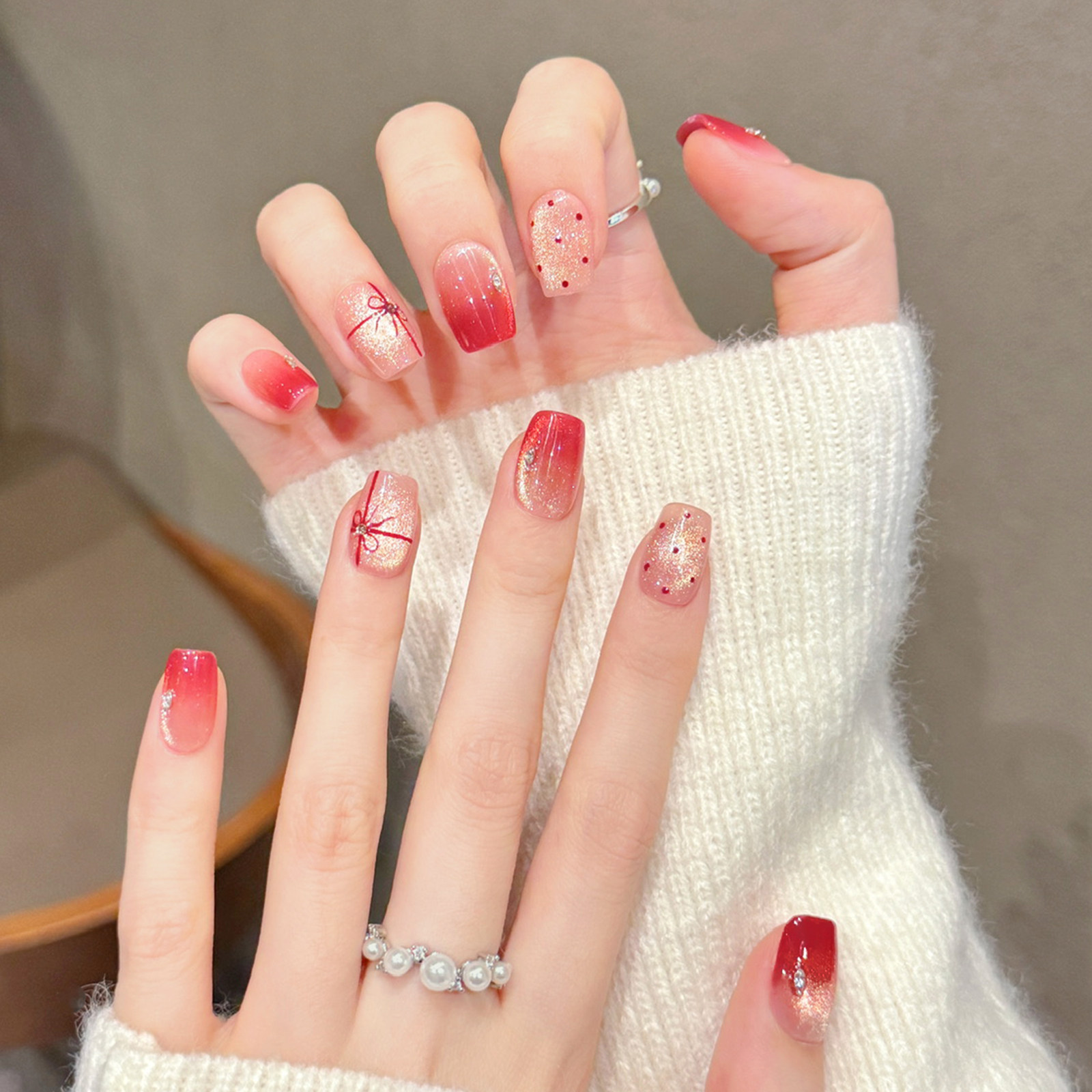 渐变法式猫眼纯手工穿戴甲中长短款指甲贴片2026新年红色波点美甲,彩妆/香水/美妆工具,穿戴甲/甲片,淘宝优惠券,粉丝福利购,淘宝优惠卷