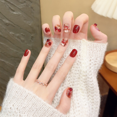 新年红色樱桃手工穿戴甲猫眼美甲