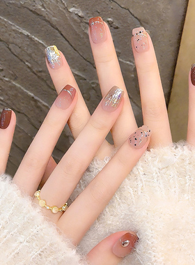 琥珀渐变纯手工穿戴甲秋冬短款高级感美甲2026新年款指甲贴片成品