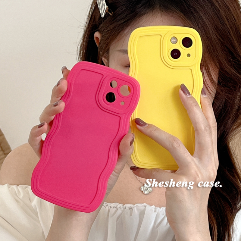 ins简约纯色波浪边框玫红色适用iPhone15/14/13/12pro手机壳苹果11女x/xs max新款XR软套7plus硅胶8P全包6s潮