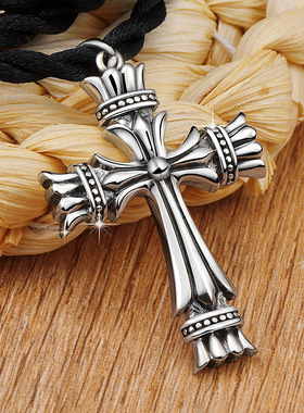 国风潮铜镀银手工饰品新款泰银色项链潮十字吊坠街复古款配友礼物