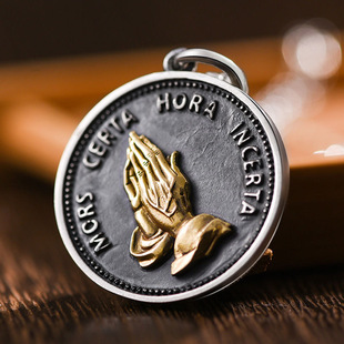 国风潮铜镀银手工饰品泰银色古风祈祷之手吊坠潮流嘻哈街头币项链