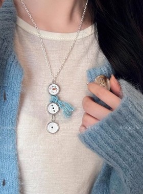 秋冬设计感白色雪人纽扣项链女小众简约可爱复古时髦圣诞节毛衣链