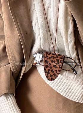 豹纹皮革三角形眼镜包包皮绳项链复古美拉德毛衣链欧美高级感项饰