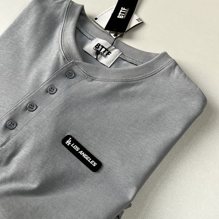 潮牌小众 日本原单 100%棉 短版设计长袖纯棉T恤 街头休闲风格