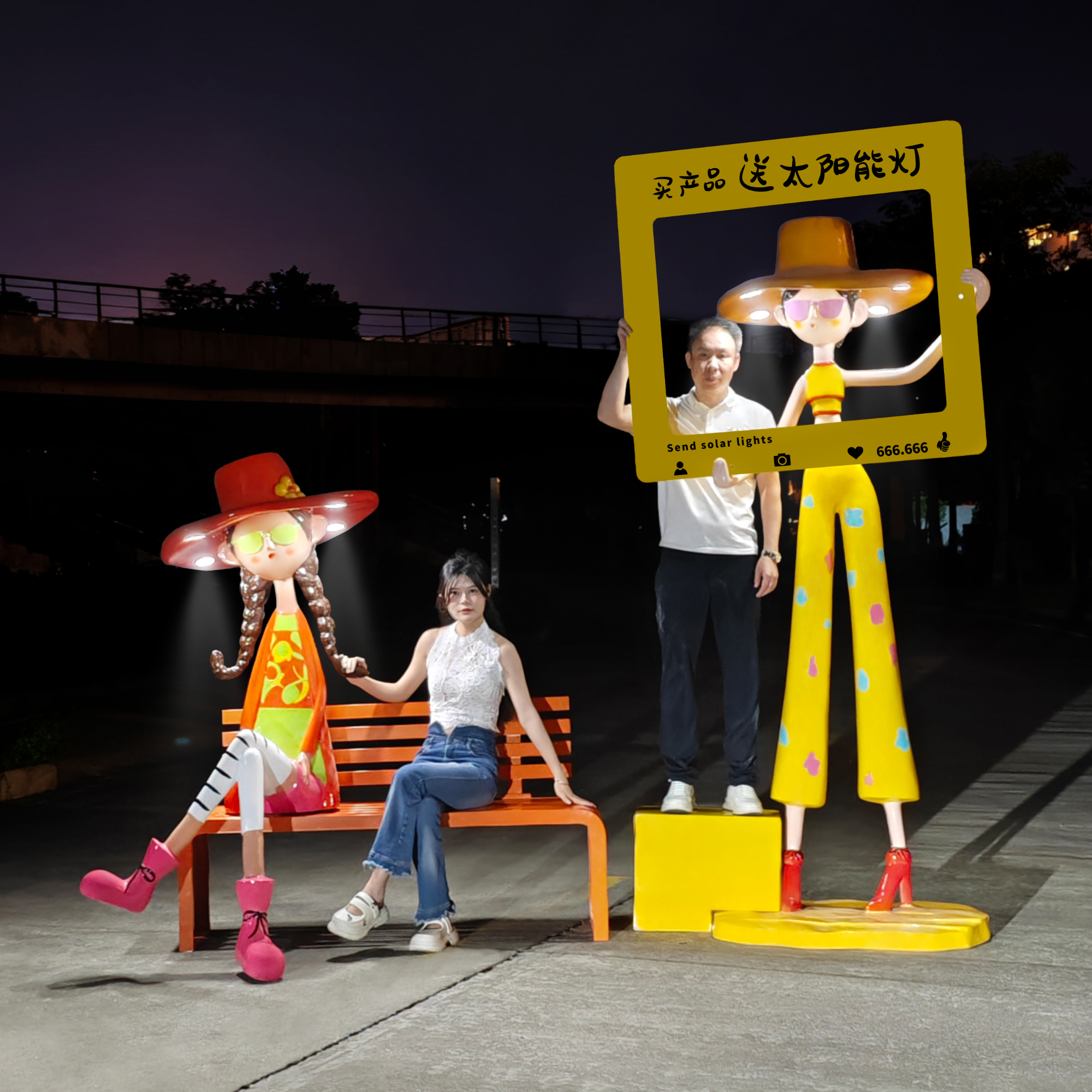 户外公园卡通太阳能发光女孩玻璃钢雕塑商场落地灯装饰美陈大摆件