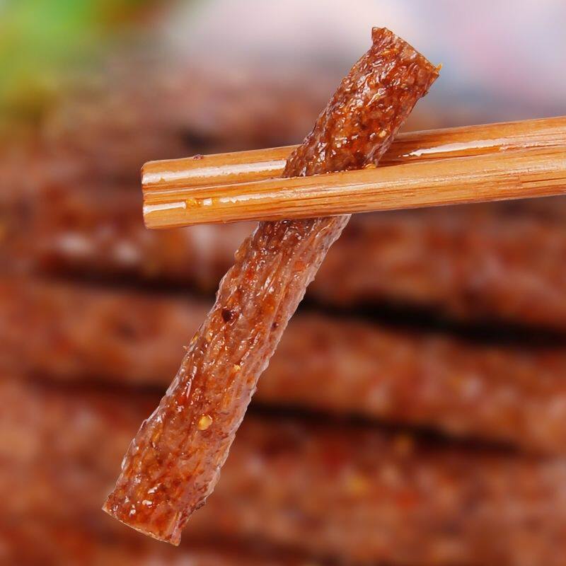 经典辣条零食怀旧火爆鸡筋休闲长条童年记忆网红好吃麻辣