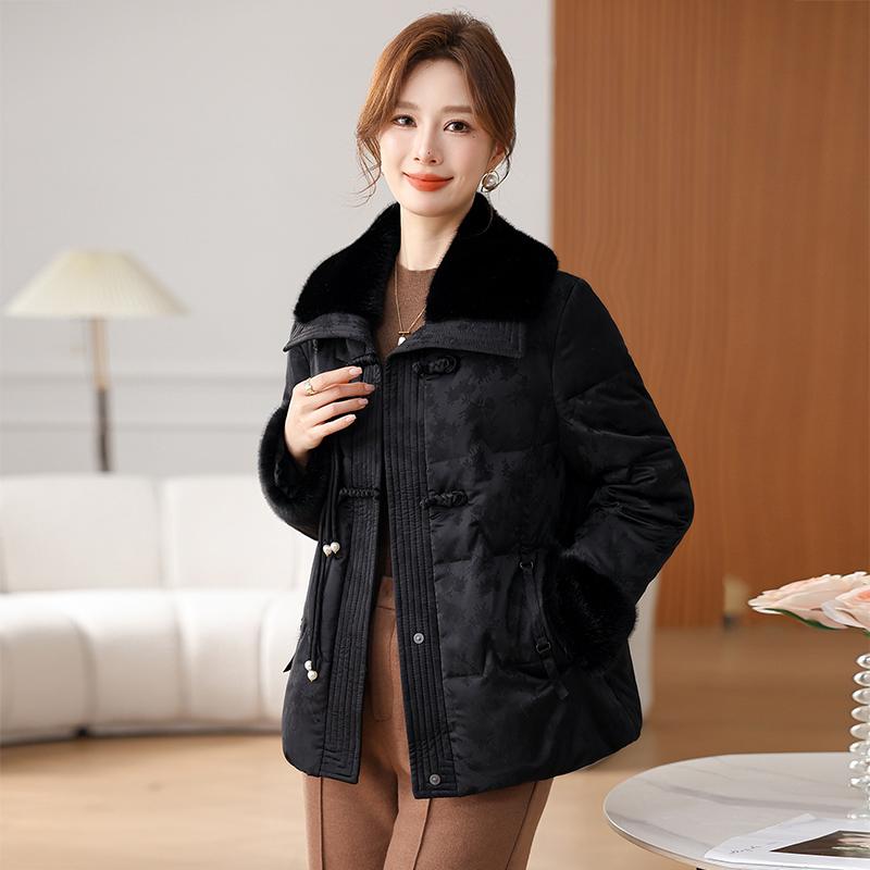 2025新款冬季女新中式妈妈羽绒服