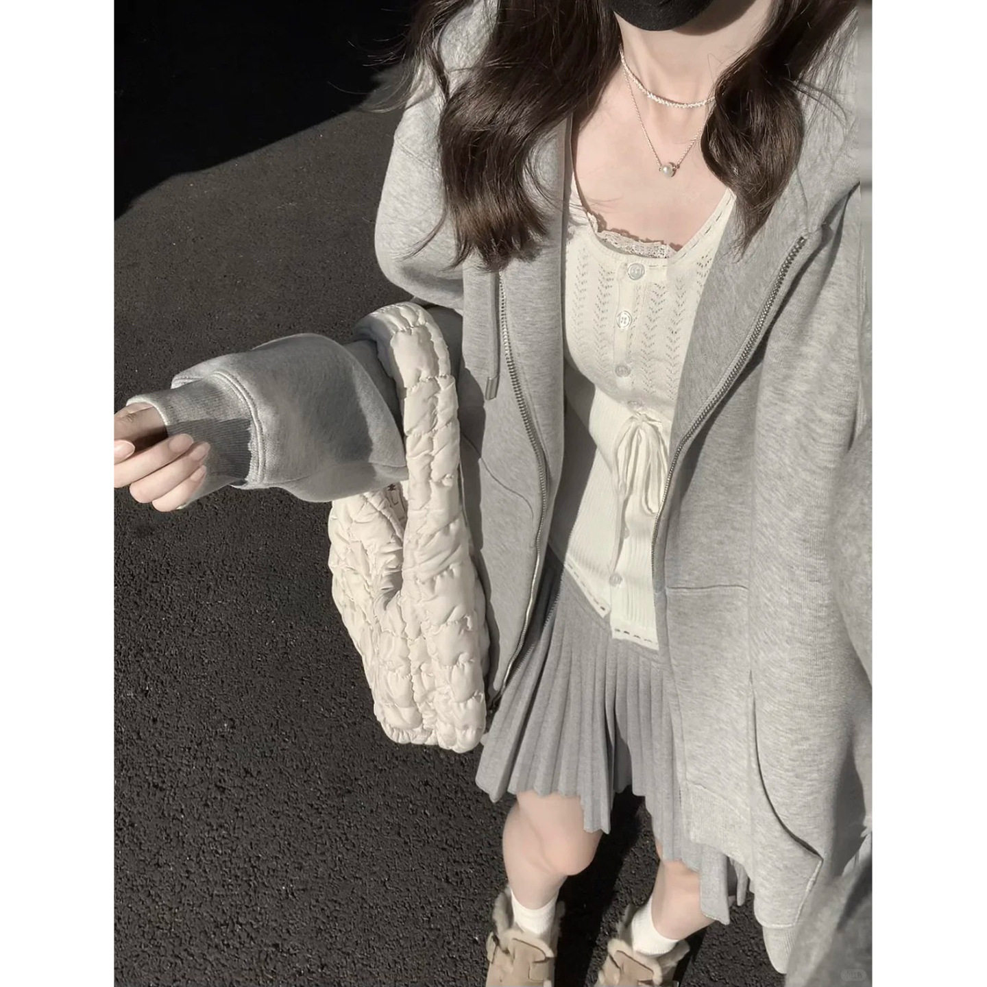灰色卫衣外套女款2026新款韩系chic小个子拉链开衫早秋季穿搭上衣