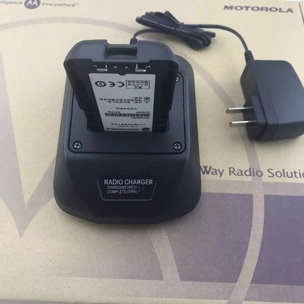 摩托罗拉MTP3100/MTP3150/MTP3250对讲机充电器可充机身电池座充