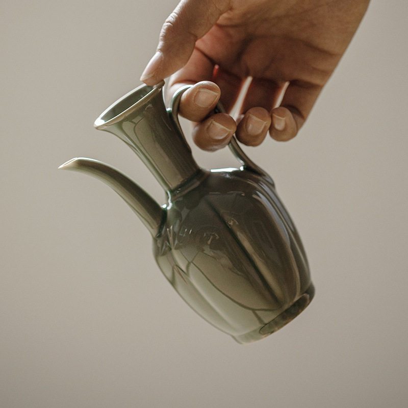 福玉龙莲花纯手工仿宋雕刻陶瓷梅子青茶壶酒壶执壶分酒器手执茶具