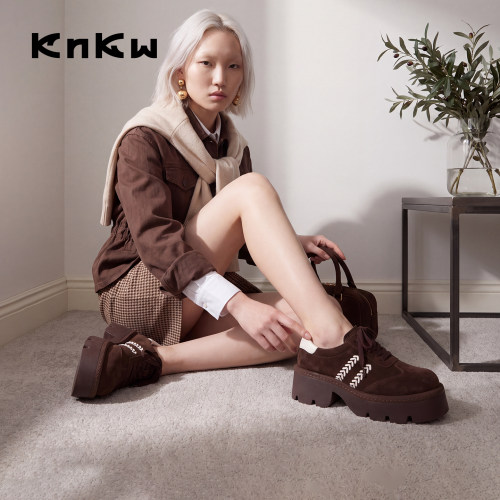 knkw英伦厚底系带圆头女舒适板鞋