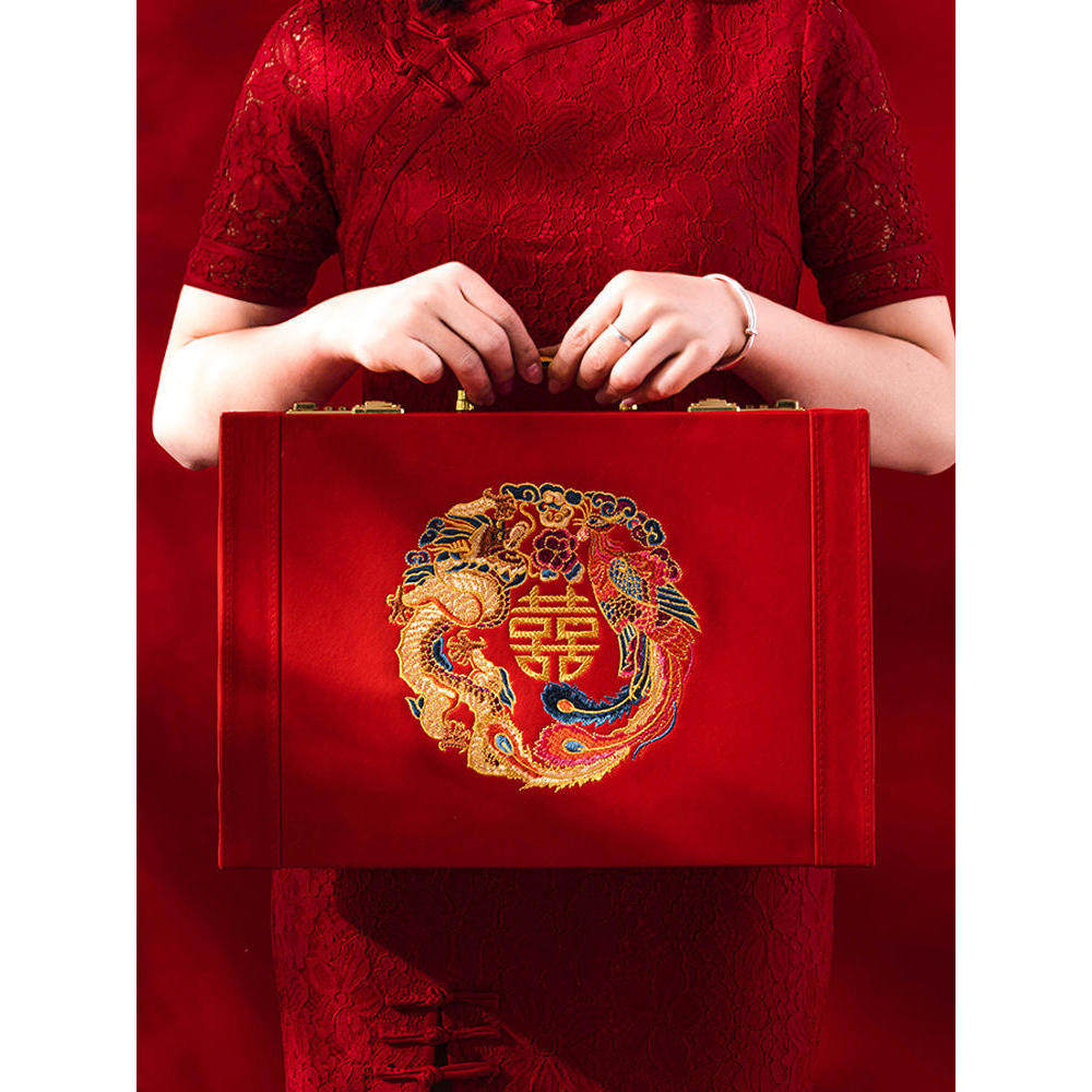 t95订婚彩礼钱盒子礼金盒彩礼盒提亲聘礼箱定亲现金10万结婚