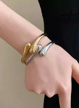 欧美2026水滴开口手镯小众简约气质金属手环时尚个性冷淡风手饰女
