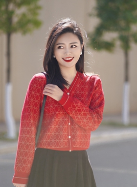 新年红色羊毛衫女2023年冬新v领长袖通勤套头单排扣新年打底开衫