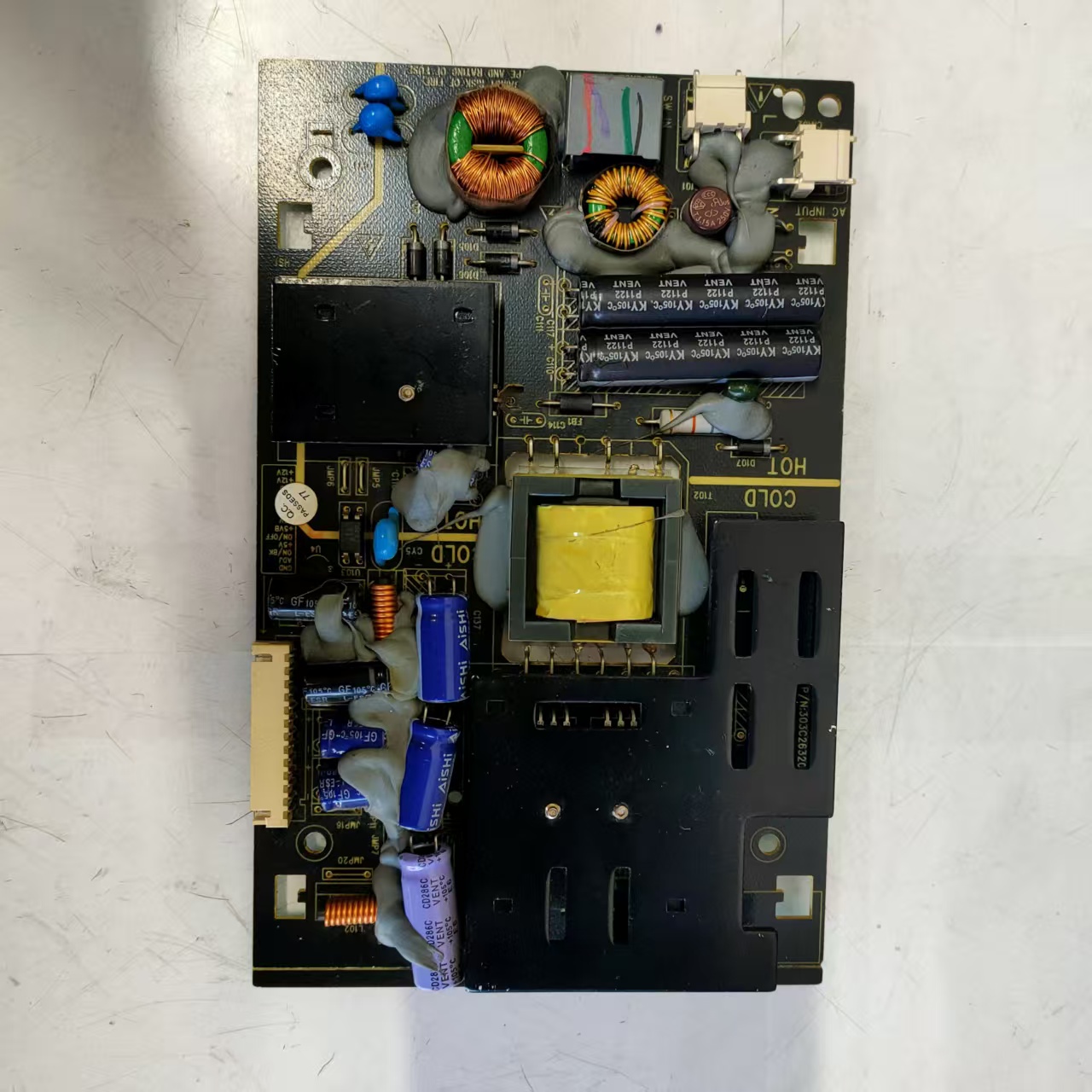 原装拆机TCL LE26C16电源板303C2632062 TV2632-ZC02-02