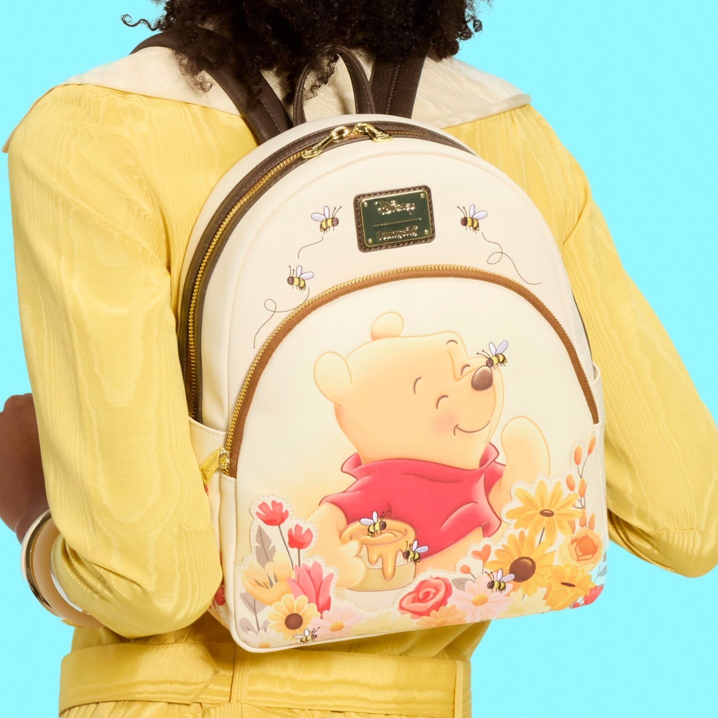 Loungefly迪士尼联名小熊维尼蜜蜂花朵重工绣花中号双肩包女背包