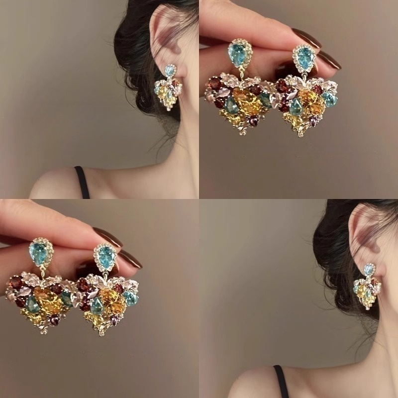 华灯初上！彩色钻石爱心耳环轻奢法式复古高级感小众设计耳钉拎环