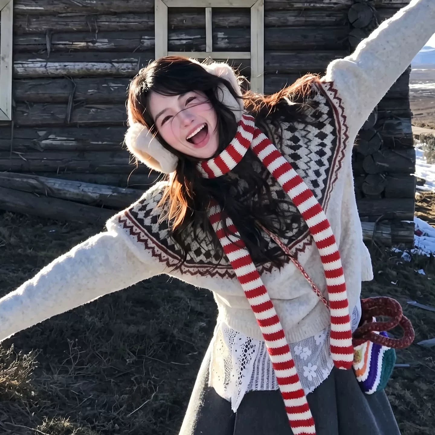 独特漂亮红白条纹腊肠窄围巾