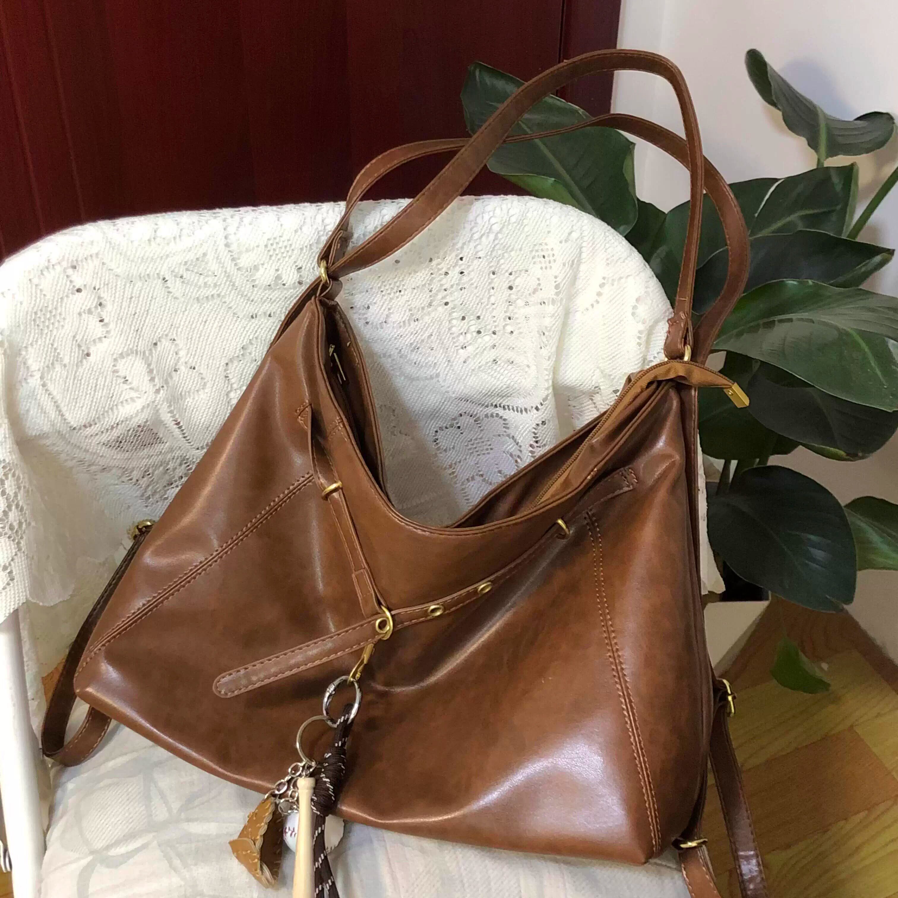 一个巨百搭的托特包！秋冬新款大容量双肩包高级感通用女款斜挎包