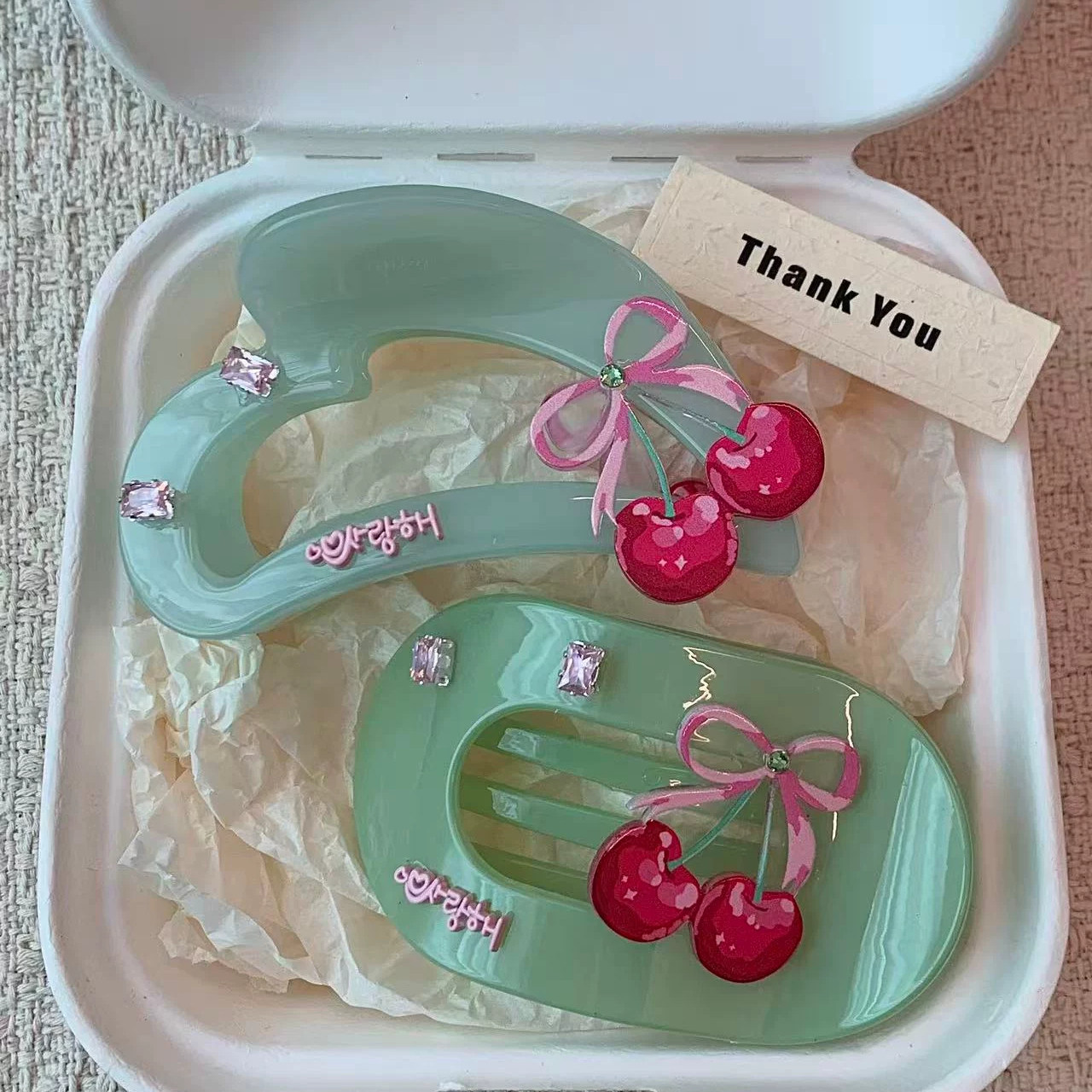 冰感果冻绿~樱桃蝴蝶结水钻抓夹