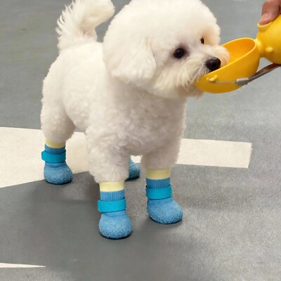 宠物鞋子狗狗防滑防水鞋套外出