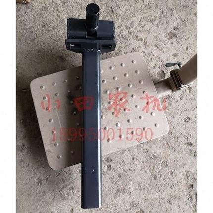 久保田688 758 888 988收割机配件306 307导向轮支架实心左右通用