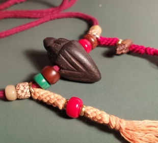 西藏文玩老气老款式娘拉擦擦吊坠精品塔擦一物一图一套精美毛衣链