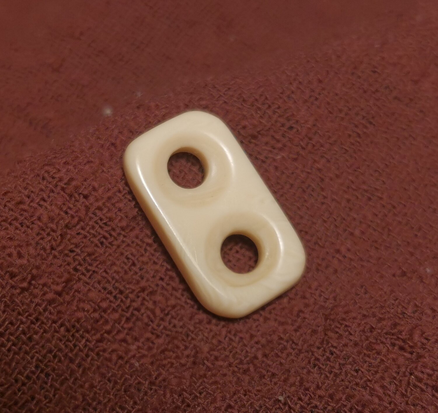 西藏文玩白色料器树脂手工款二饼挂环挂扣随身饰品配饰百搭藏饰款