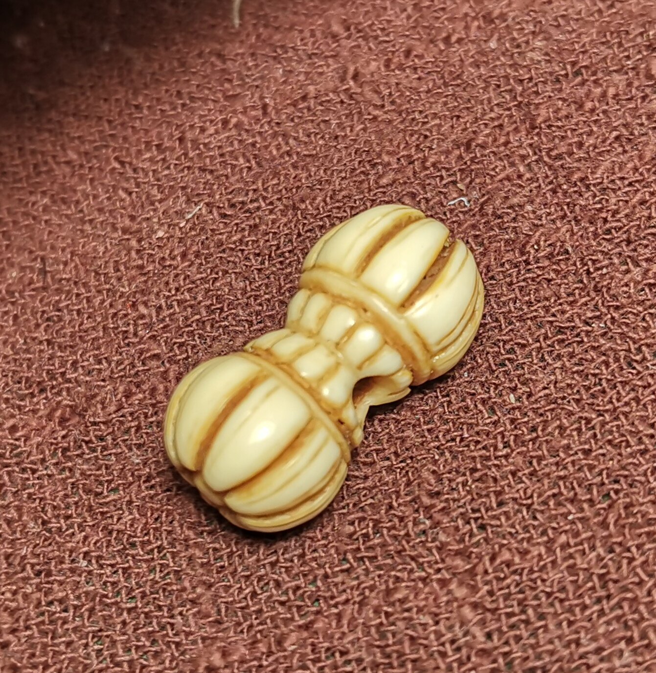 西藏元素角质白色金刚杵背云挂件手工雕刻独孤金刚杵佛珠百搭饰品