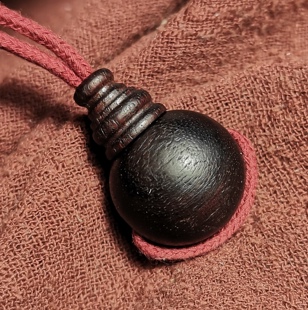 西藏元素20*30mm超大尺寸小叶紫檀一物一图佛头三通锁骨链配饰款