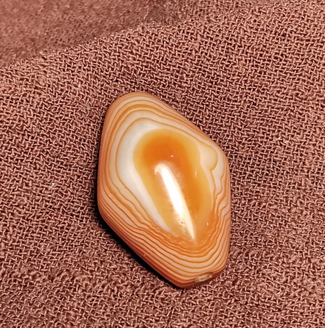 西藏元素20*30mm超大一眼珠南红色缠丝玛瑙玉髓吊坠顶珠一物一图