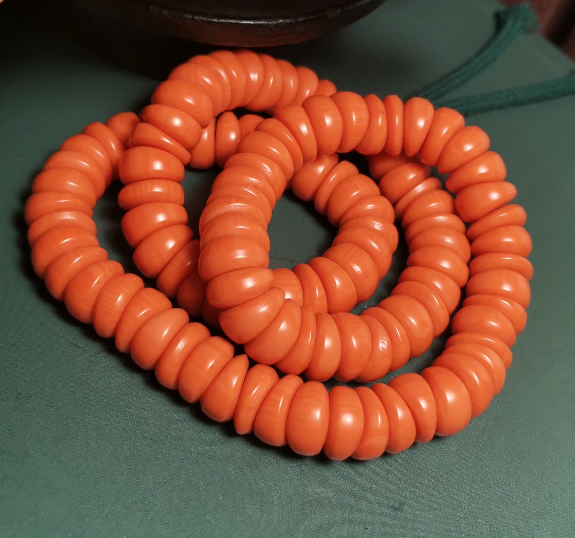 11.5mm橘色料器树脂手工打磨马蹄形隔片念珠108颗锁骨链手持念珠