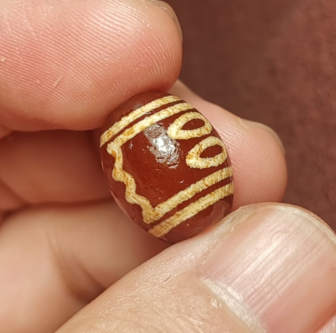 西藏文玩13*15.5mm五眼天珠老款式老磨损分化红玉髓玛瑙佛珠顶珠