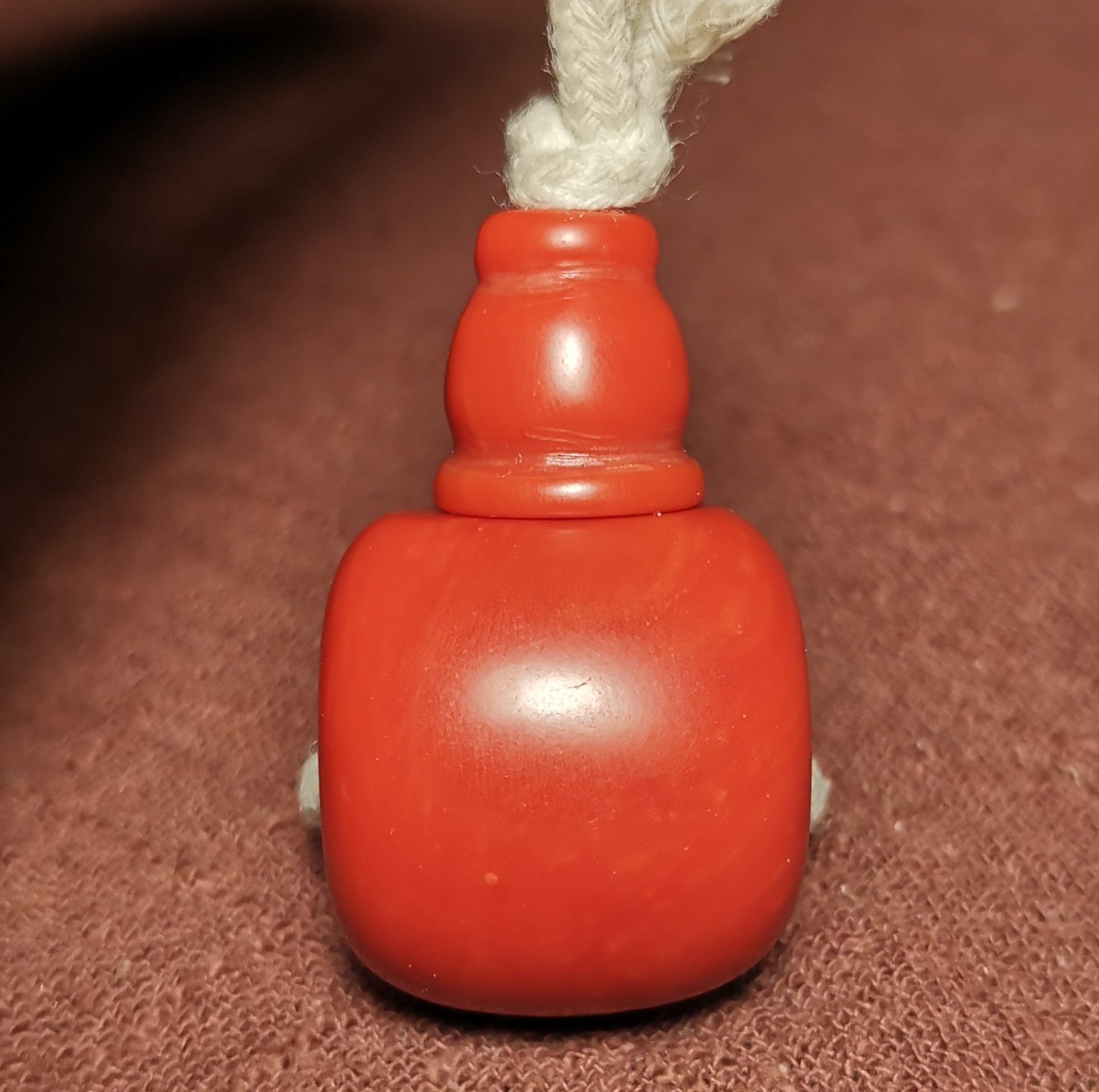 西藏文玩大尺寸24*28*41mm朱砂红琉璃佛头三通一物一图百搭饰品款