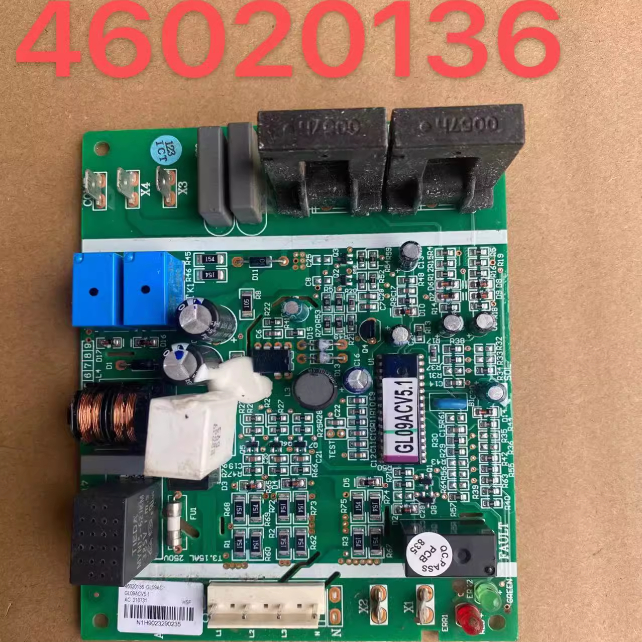 格力空调46020136保护板