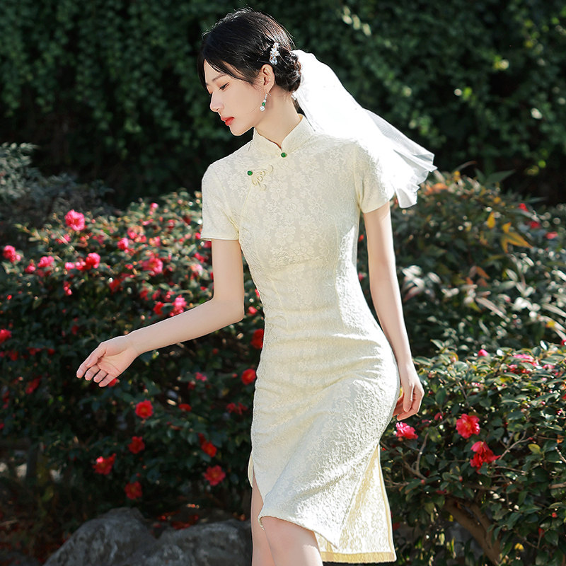 改良蕾丝旗袍晚礼服2022年新款收腰年轻款少女秋冬性感新年连衣裙