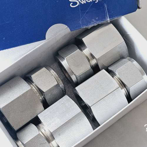 议价-世伟洛克SS-1210-7-12不锈钢卡套管接头，内螺纹连接