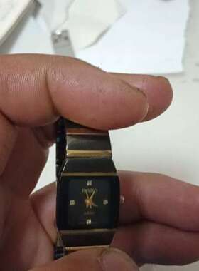 议价-Rado/雷达 方形石英女表，成色明显使用痕迹。黑色表盘，金