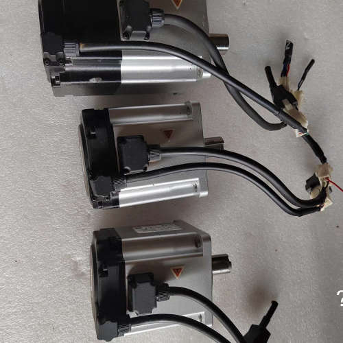 议价-禾川伺服电机SV一X2MH075A一N2LN（两台）二手拆机