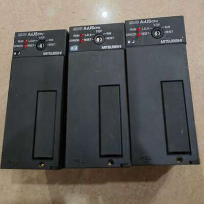 议价-A2USCPU三菱PLC模块，图片实物拍摄。询价。