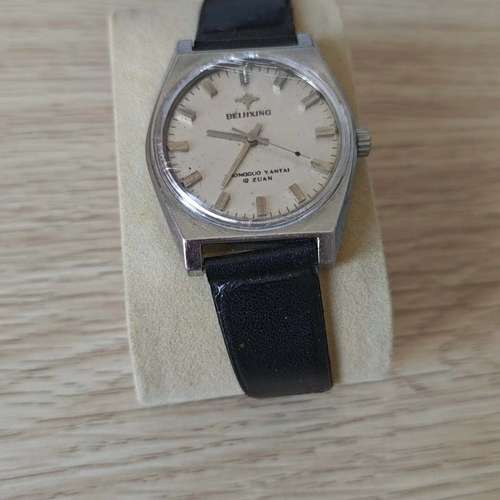 议价-中国烟台北极星，黑皮带款，表盘干净整洁，指针完好，能正