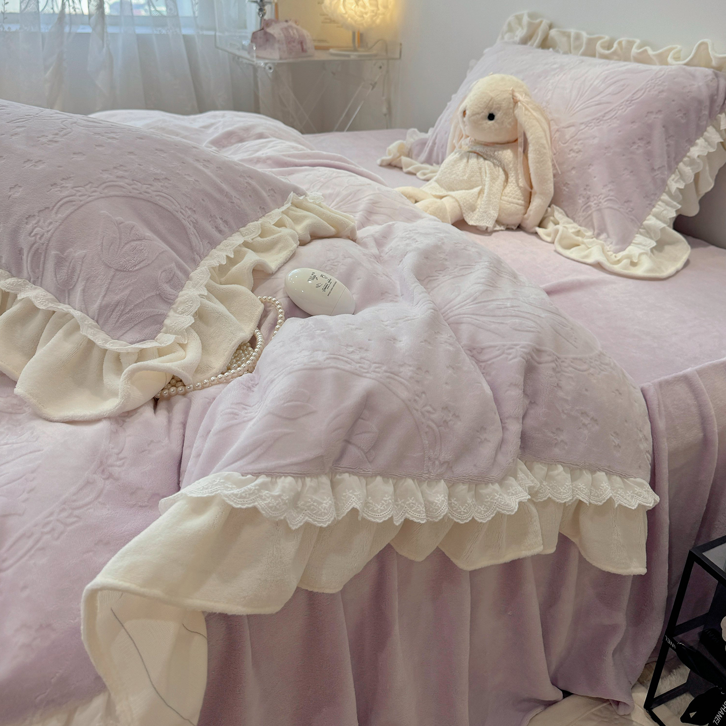 紫色公主风雕花牛奶绒四件套冬季加绒被套珊瑚绒床单床裙款三件套