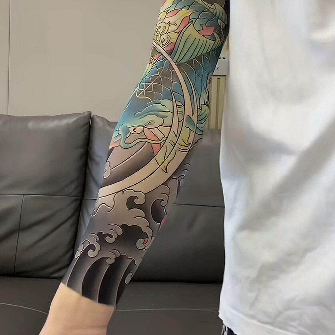夏日防晒冰袖手臂运动凉爽骑行宽松开车高弹防晒舒适护袖冰袖护臂