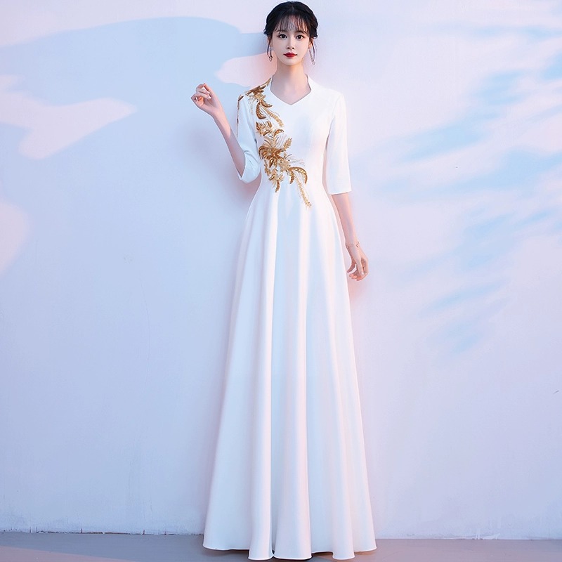 民乐大合唱演出服女白色新款主持人指挥晚礼服迎宾礼仪连衣裙
