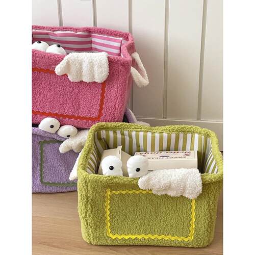 Small monster plush toy storage basket小怪物毛绒玩具储物篮