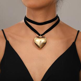 Double layered velvet heart-shaped collar necklace耳环