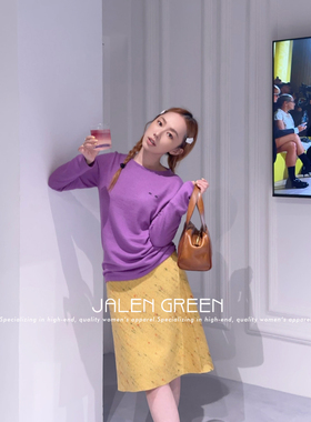 JALEN GREEN千金搭配!1-21/字母圆领长袖羊绒毛衣+落叶黄羊毛半裙